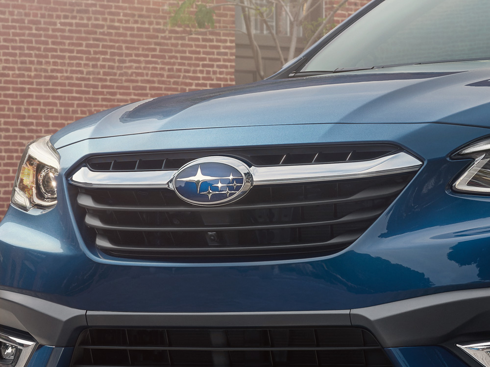 2021 Subaru Legacy Hexagonal Grille with Chrome Wing