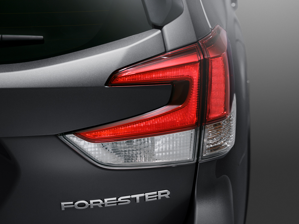 Subaru Forester 2022 Feux arrière à DEL