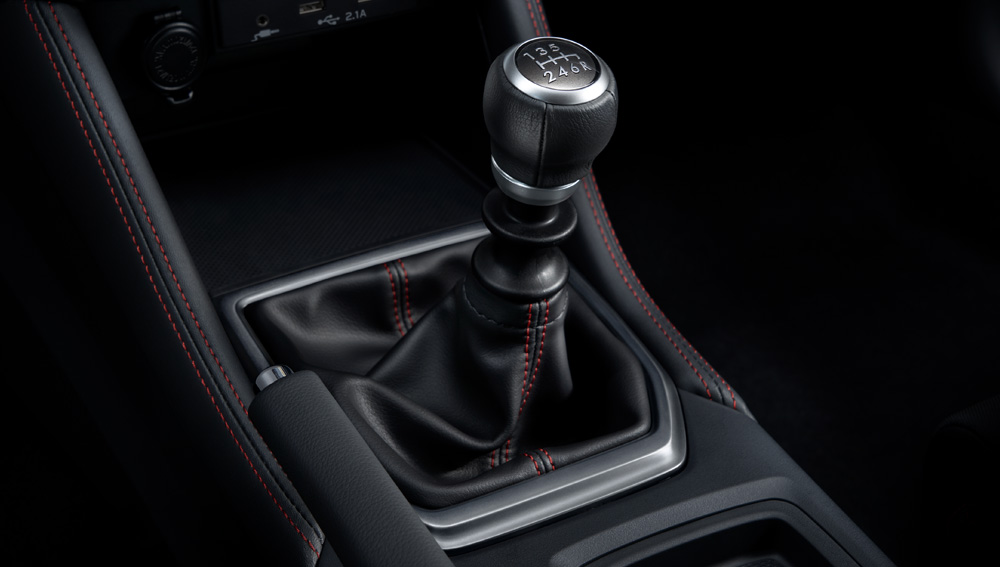 Image of 6-speed manual transmission shifter.