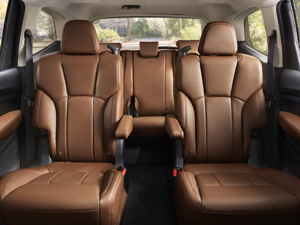 Interior 2025 Ascent Subaru Canada