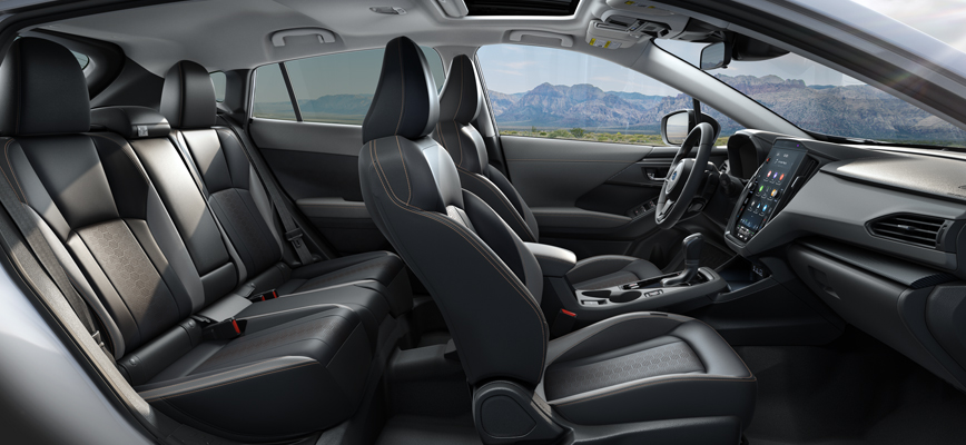 Vue latérale de l’habitacle de la Crosstrek 2027.
