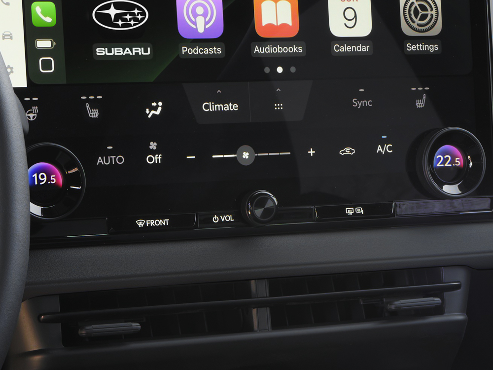 Dual-Zone Automatic Climate Control with ECO Mode